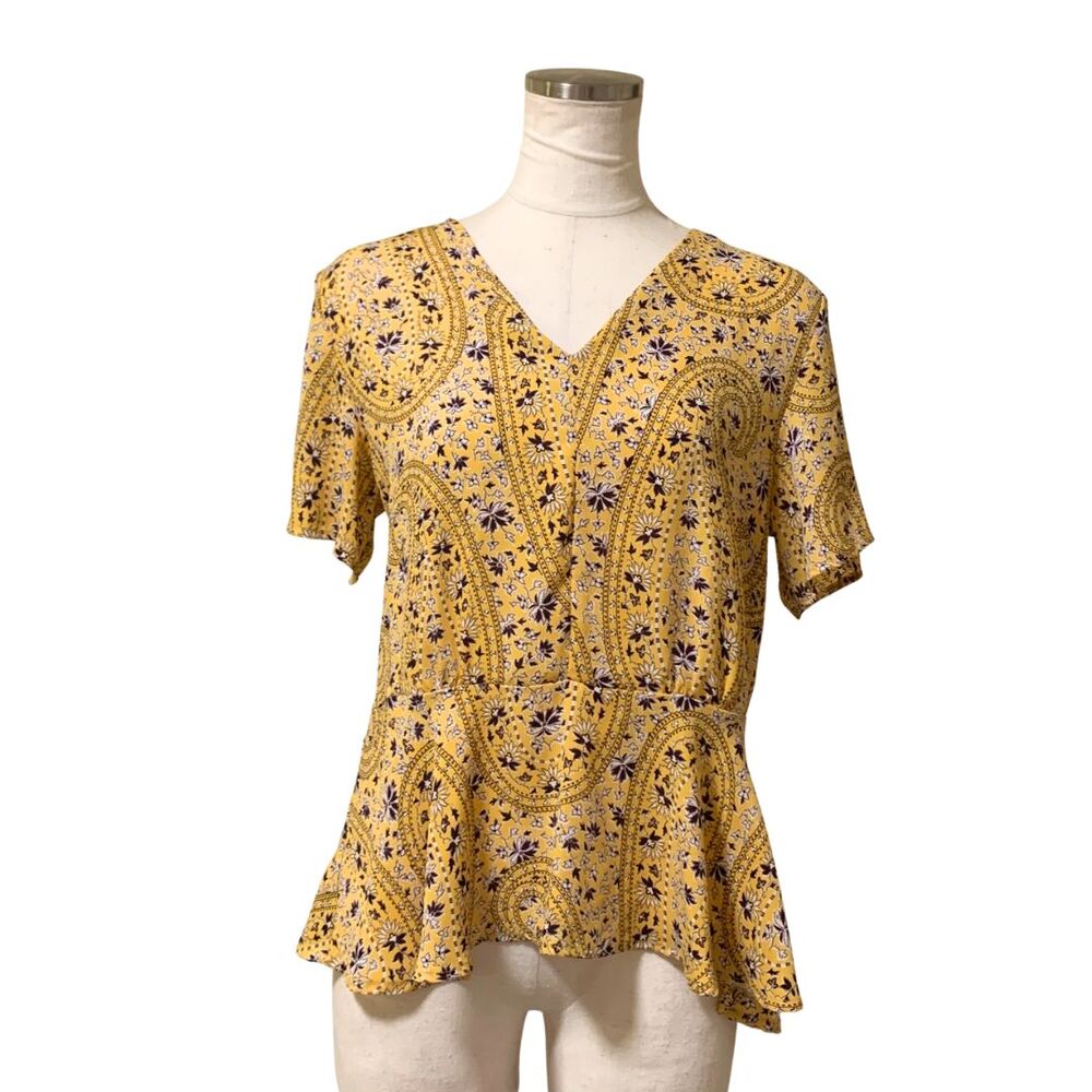Ann Taylor Yellow Paisley Floral Peplum Top SP V-Neck Short Sleeve